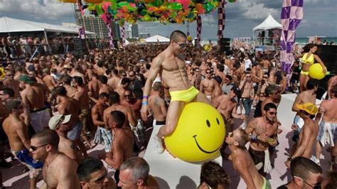 Thousands Partied At This Miami Beach Festival Nine