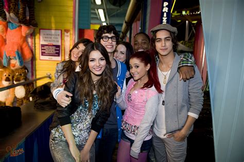 victorious cast sitcoms  photo galleries