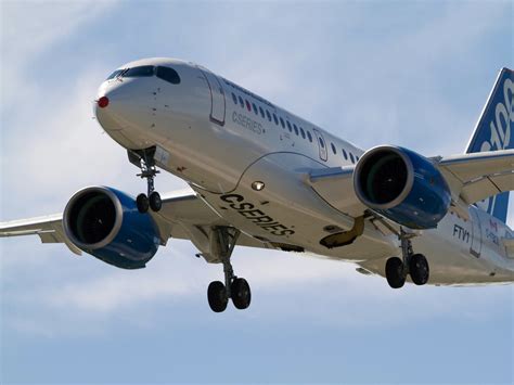 airbus acquires majority stake  bombardier  series jet business insider