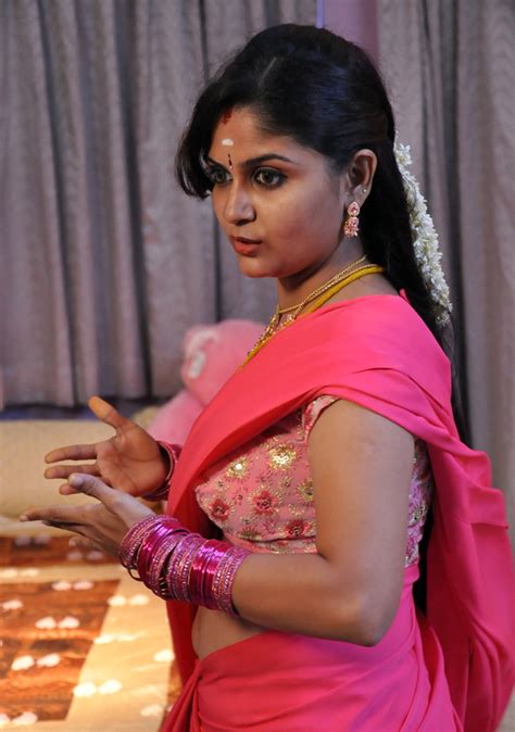 telugu saree aunty nude photos milf aunty tight blouse show boobs