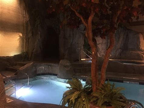 grotto mineral pool picture  grotto spa  tigh na mara parksville
