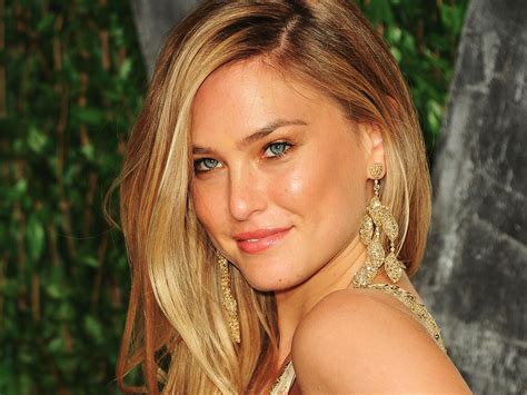 supermodel bar refaeli and her mother arrested for alleged tax evasion
