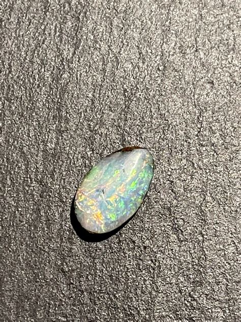 opaal betekenis herkomst en betekenis van de opaal juwelier jos