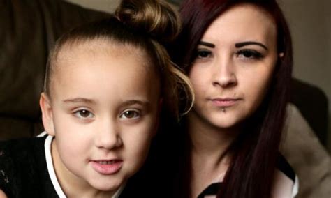 school called police on mother after she complained daughter was being physically attacked and