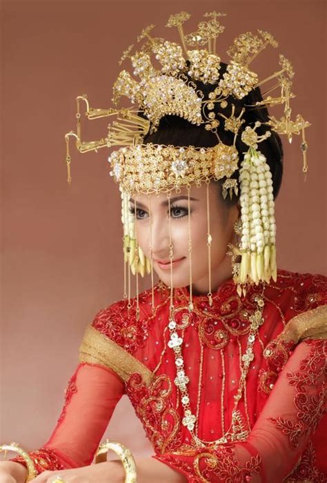 betawi traditional wedding headdress world cultures ropa tradicional traje étnico moda étnica