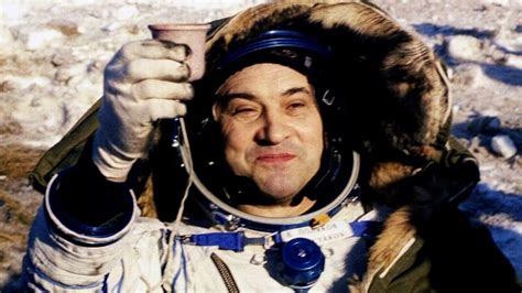 russian valery polyakov who holds record for longest space mission