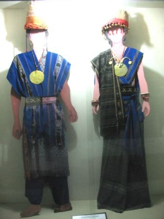 baju adat lombok