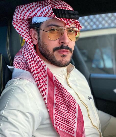 Pin By Lotus On Kuwaiti Men In 2020 Muslim Men Arab Men