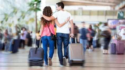 New Survey Finds One In 10 Us Travellers Have Sex In An Airport