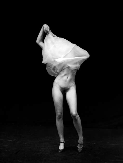 Milla Jovovich Nude Pics Page 3