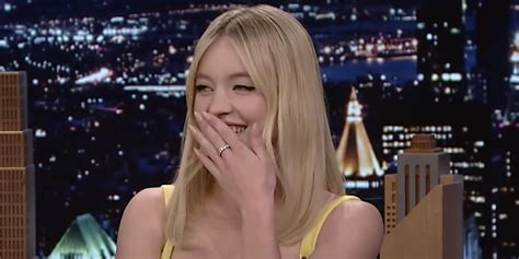 sydney sweeney reacts to jimmy fallon showing a pic of her in high school