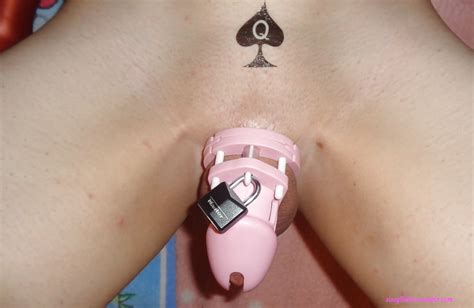 sissy queen of spades 30 pics