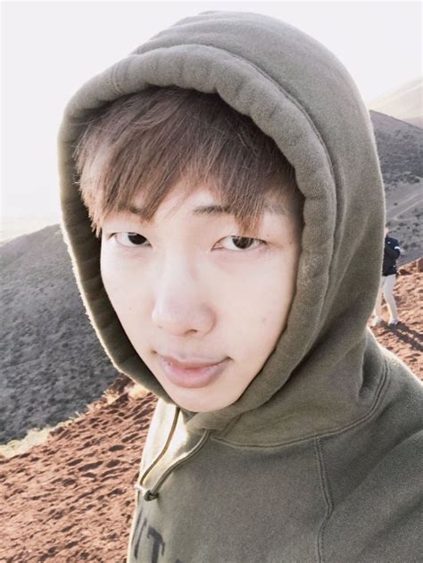 Pin De Kíra Kerekes En Rm Bts En Mexico Namjoon Kim Namjoon