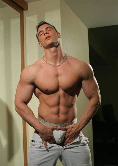 hot bulges 3 softcore gay