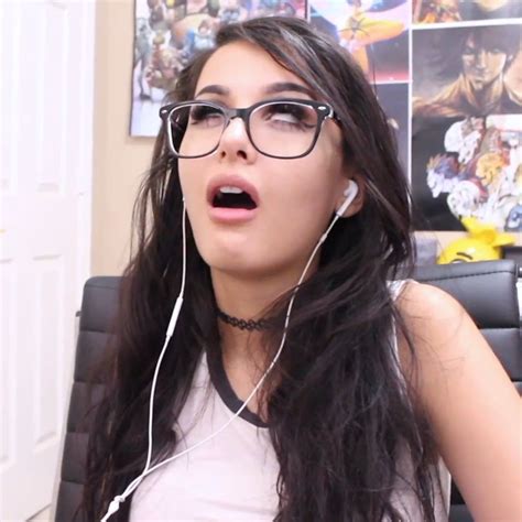 pin by dzenny on sssniperwolf ♡ sssniperwolf new profile pic glasses
