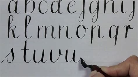 fonts  letter crafts images  pinterest letter fonts