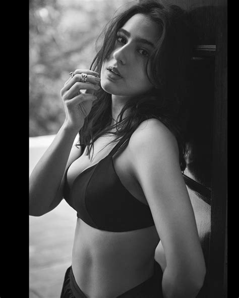 Sara Ali Khan Turns 26 A Look At 26 Hot And Sexy Photos Of The Actress