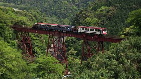7 most breathtaking and dangerous railway bridges of the