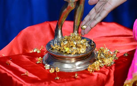 over 1 200 hindu temples in india will pawn their gold to maintain