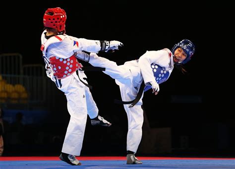 tae kwon  sparring  taekwondo