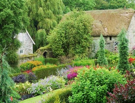 garden house devon map  places  stay great british gardens