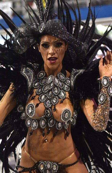 Thousands Of Sexy Samba Dancers Gather For Carnival In Brazil 28 Pics