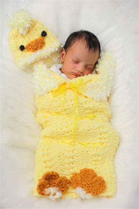 loom knit newborn baby chick cocoon pattern  moment  good