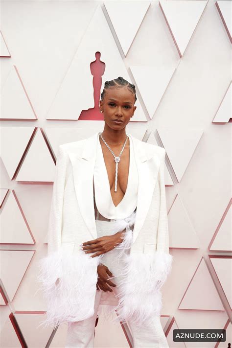 tiara thomas sexy flaunts nice cleavage at the 93rd oscars in los