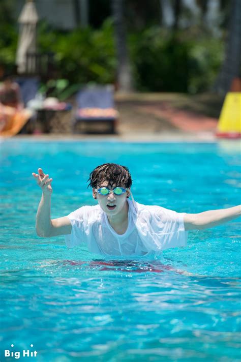 [interview trans] [starcast] wow~ its summer bts s early summer vacation in kota kinabalu [150709]