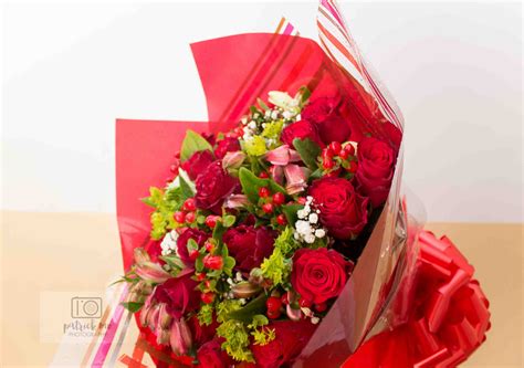 valentines day gifts   flowers  techicy
