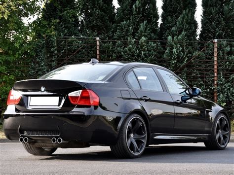 rear bumper bmw  series    middle exhaust  design  pdc