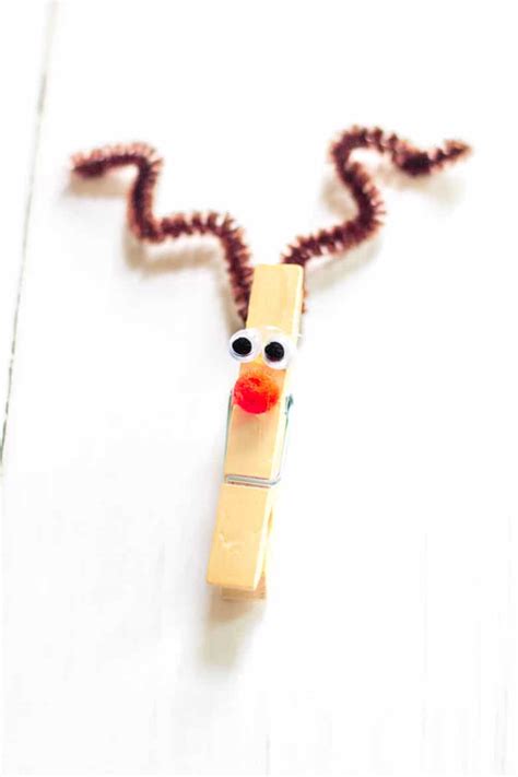Clothespin Reindeer Ornaments {easy Diy Christmas Ornament Idea}