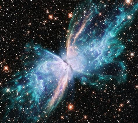 behold hubble telescope catches stunning   planetary nebula fireworks space