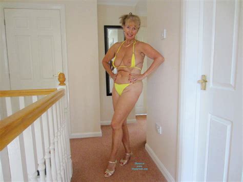 Linda Erotically In Yellow Bikini And Heels August 2015