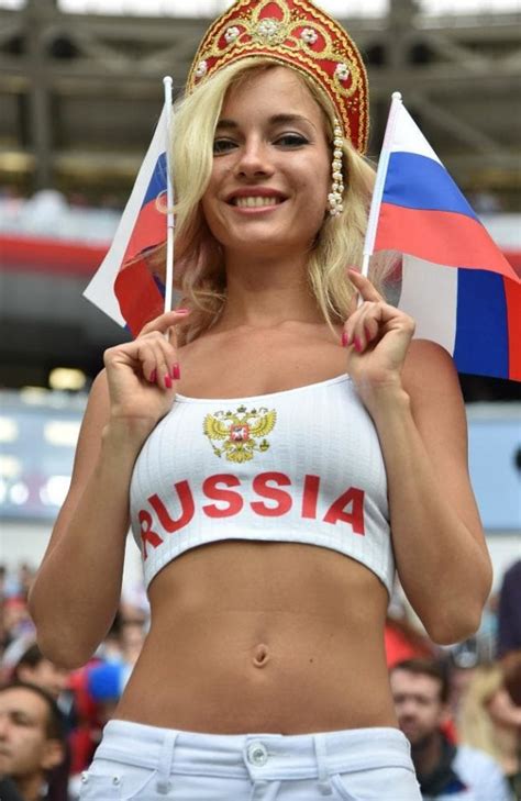 torcedora russa mais sexy da copa do mundo é atriz pornô sweetlicious