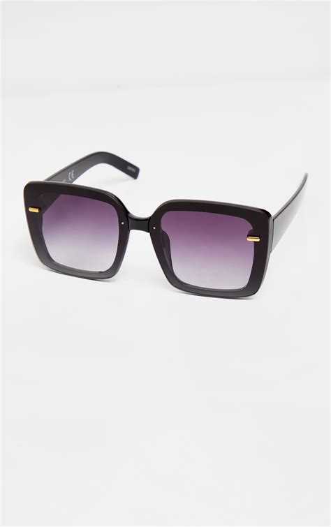 black oversized gold trim square frame sunglasses prettylittlething aus