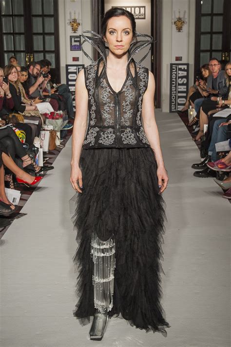 lenie boya dramatique collection  london fashion week ss  haute couture black