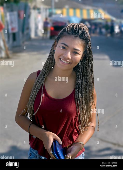 Asiatische Schönheit Teen Mädchen Mit Geflochtenen Haaren Thailand S