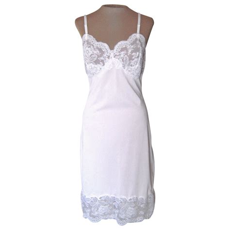 vintage white maidenform slip with pretty lace from beca on ruby lane