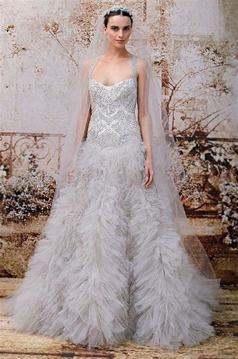 hued wedding veil   monique lhuillier fall  bridal collection  stunning