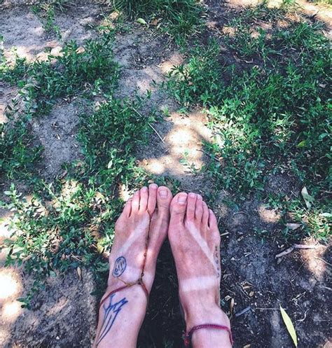 Not Letting These Tan Lines Go Photo Via Vievegene Barefoot