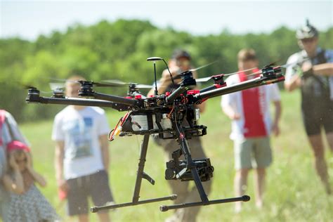answering  important questions   drone market   commercial uav news
