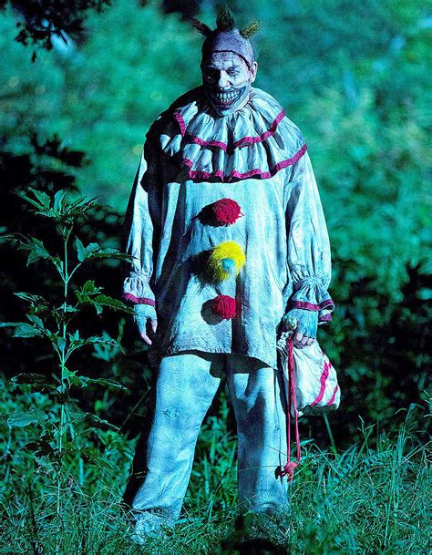 twisty the clown american horror story freak show is still a