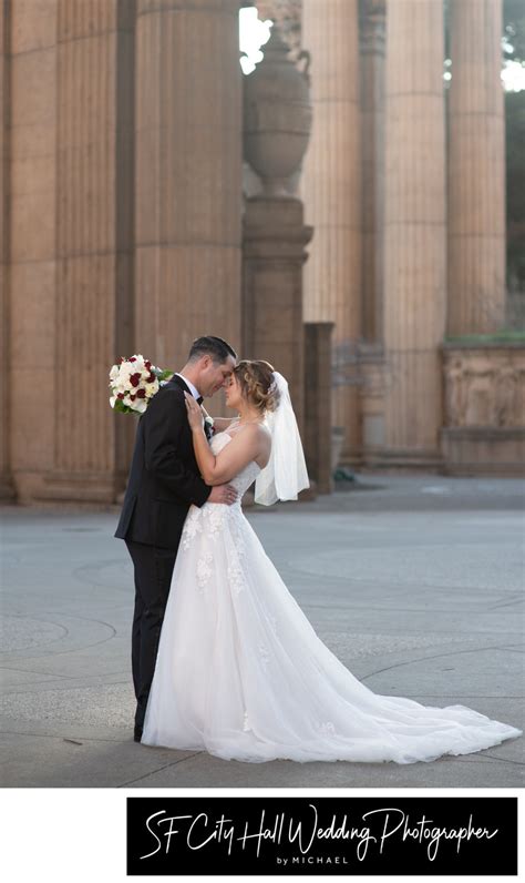 Romantic Wedding Photography At The Palace Of Fine Arts