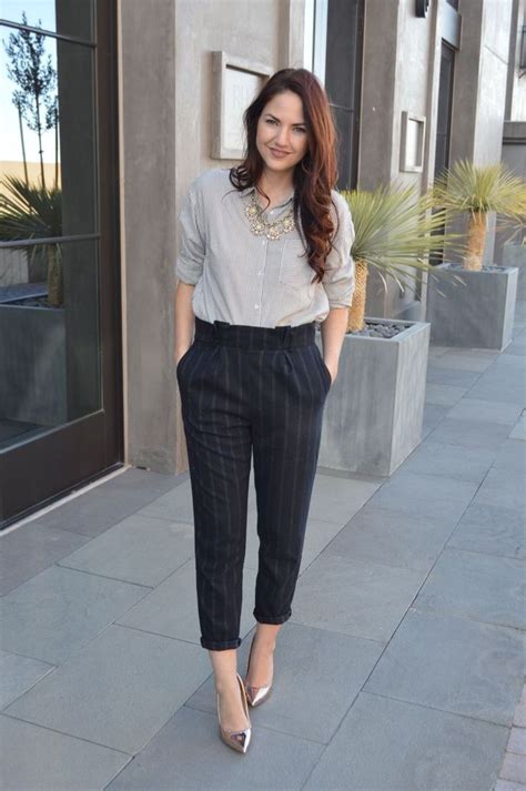 38 Classy And Elegant Spring Women Work Outfits In 2020 Office Wear