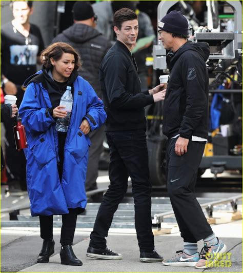 grant gustin and jessica parker kennedy film the flash