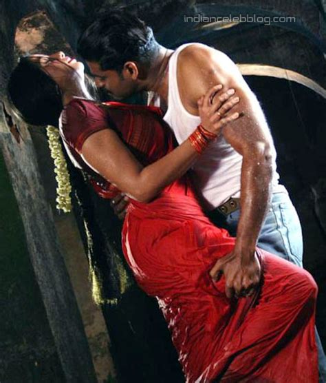 Sangeetha Kollywood Movie D2 13 Dhanam Hot Saree Romance Stills