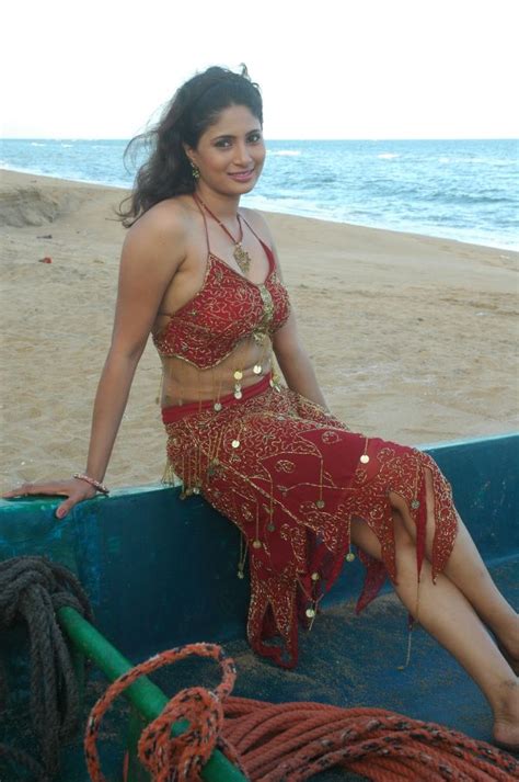 Actress Hot Photos Telugu Item Actress Hot Pics