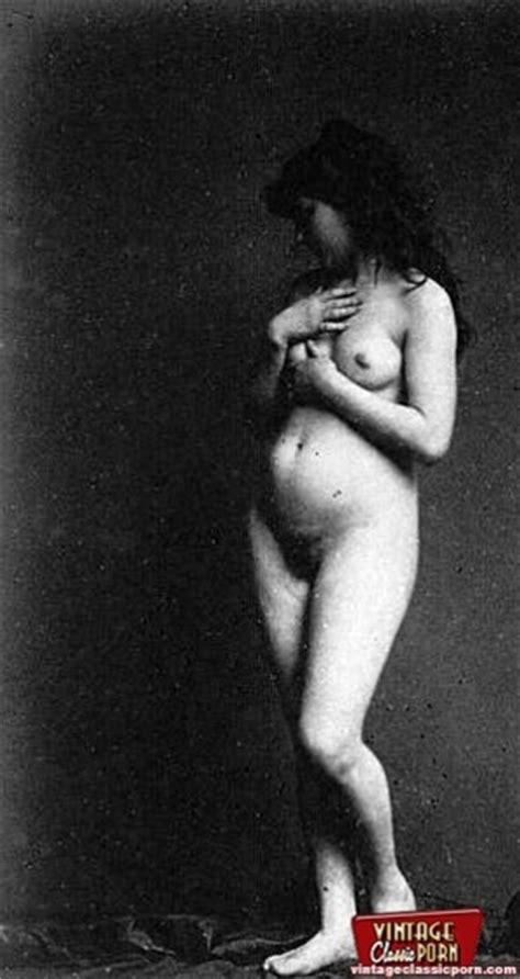 Pretty Sexy Vintage Nudes Standing Naked In The Thirties