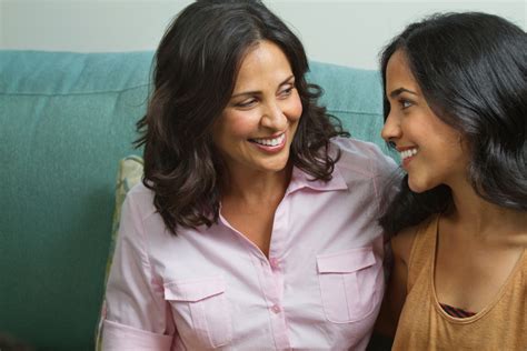 Goodtherapy How To Talk To Your Daughter About Her Body And Sexuality